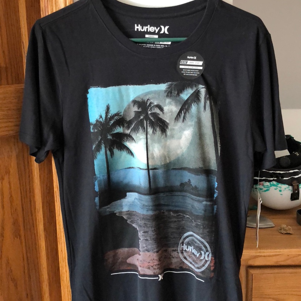 NWT Men’s Hurley T-Shirt